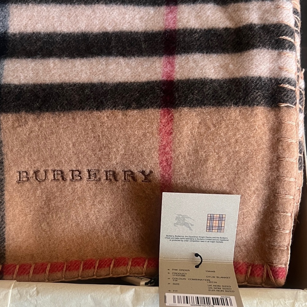 BURBERRY LONDON Camel and Black Plaid Throw 58x66 NWT 100% Authentic